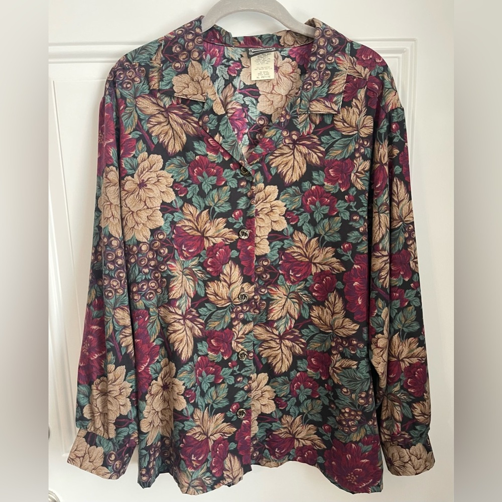 Vintage BonWorth Floral Blouse.  Dark Flowers & Foliage. Size Large Petite